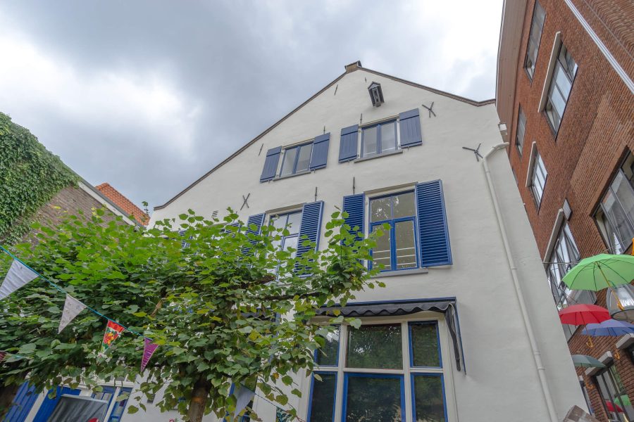 Brink / Spijkerboorsteeg – Deventer